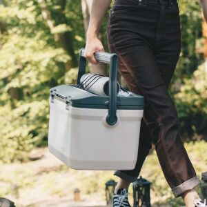 Stanley Adventure Taşınabilir Soğutucu Kamp Buzluğu 15.1 LT Beyaz